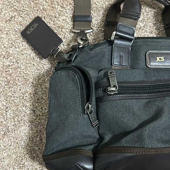 TUMI - Picture 4 of 10